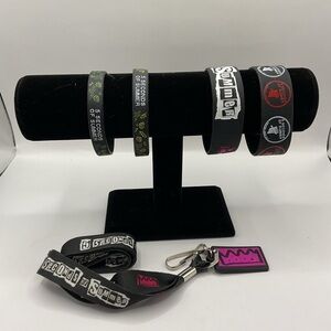 5 seconds of summer bracelet and lanyards